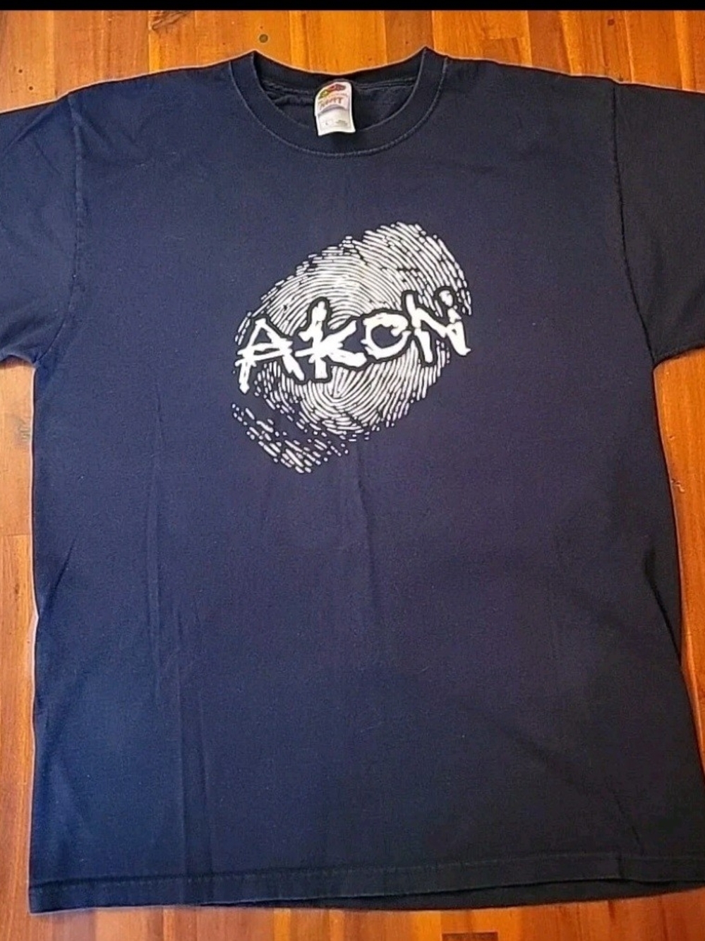 Akon Tshirt Large Nice Pre-owned Condition